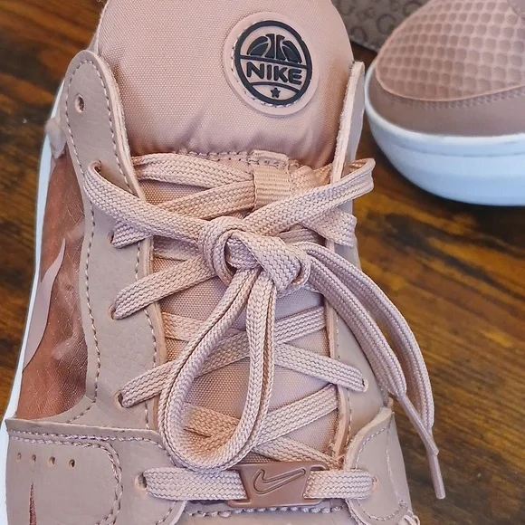 NIKE Court Alta Vision Women's Pink Sneakers Sz 10 - Picture 4 of 10